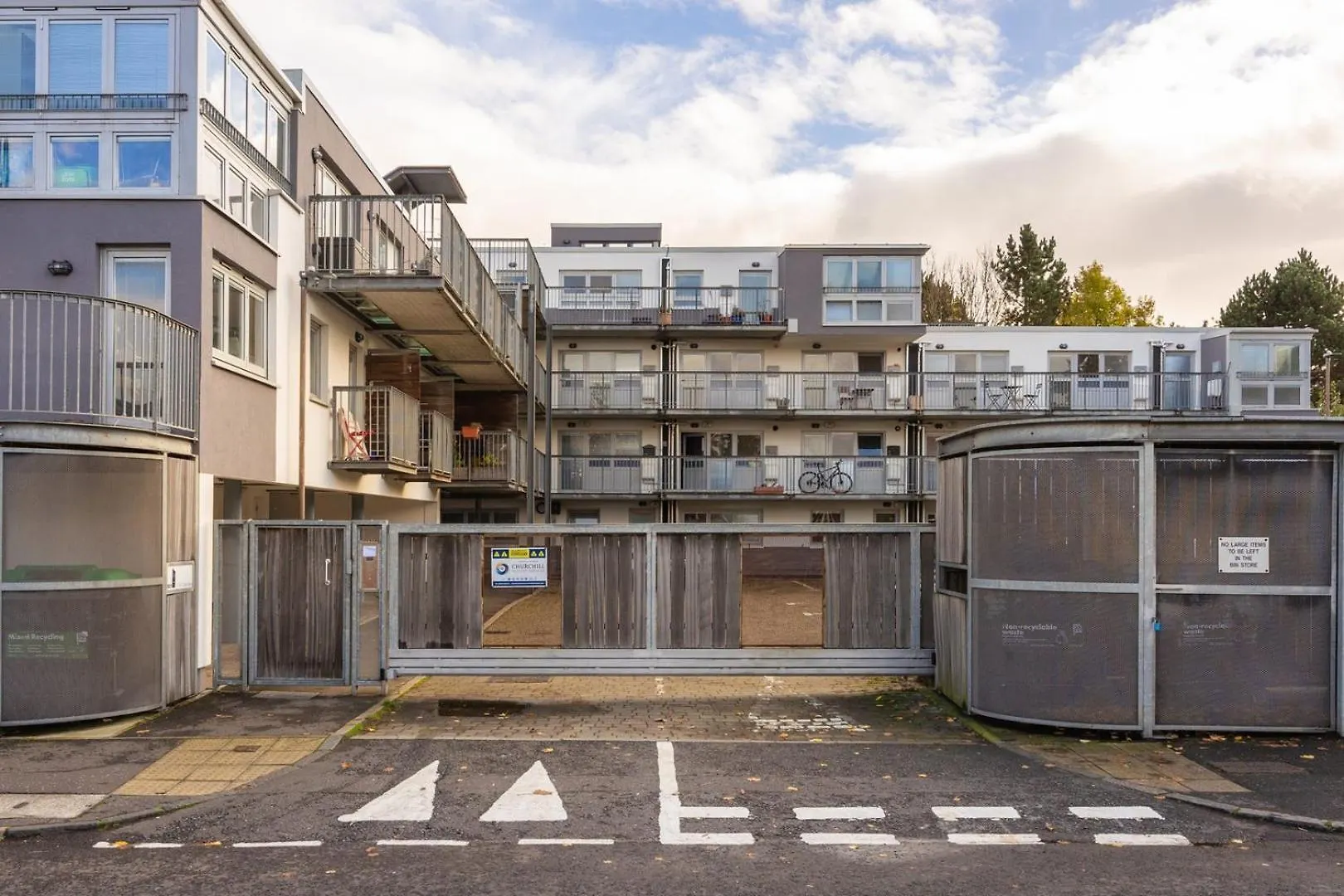Guestready - Modern Home Near Craigmillar Area Edinburgh 0*,